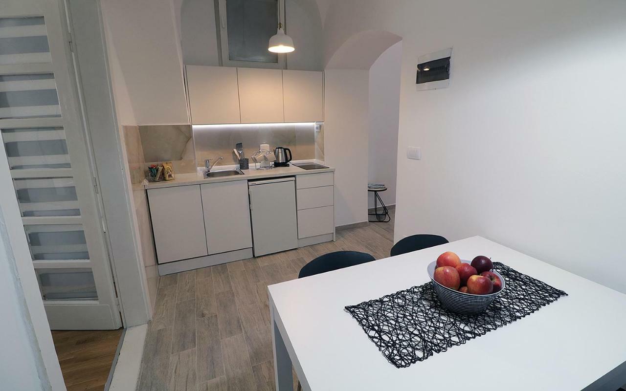 Apartman Tina Daire Novi Sad Dış mekan fotoğraf